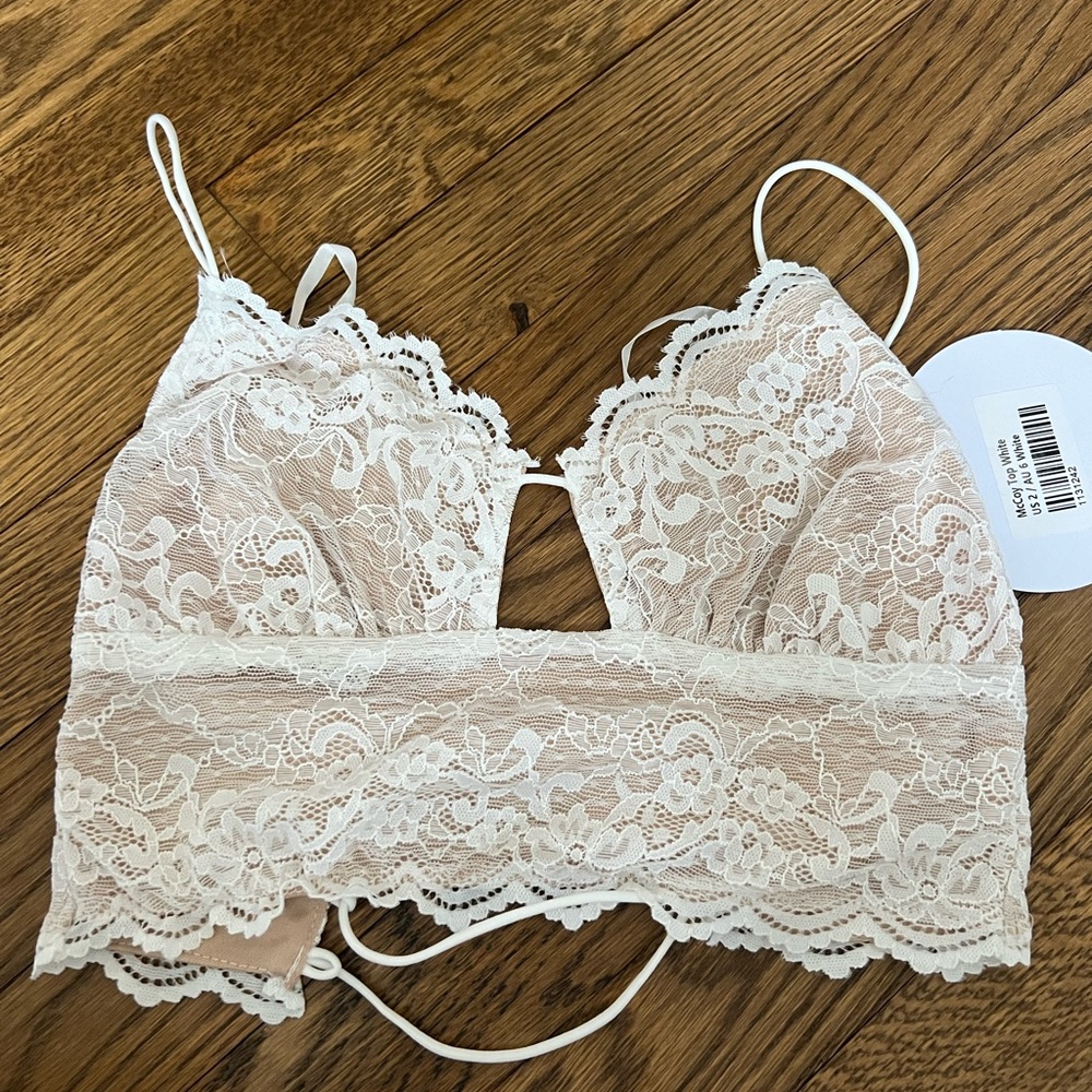 Xsmall white Princess Polly bralette top
